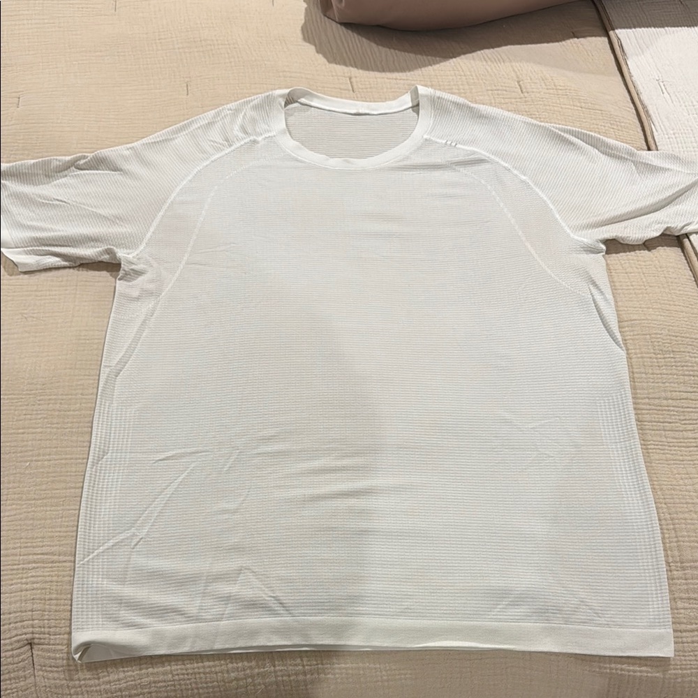 Lululemon Athletica White Short Sleeve Tee